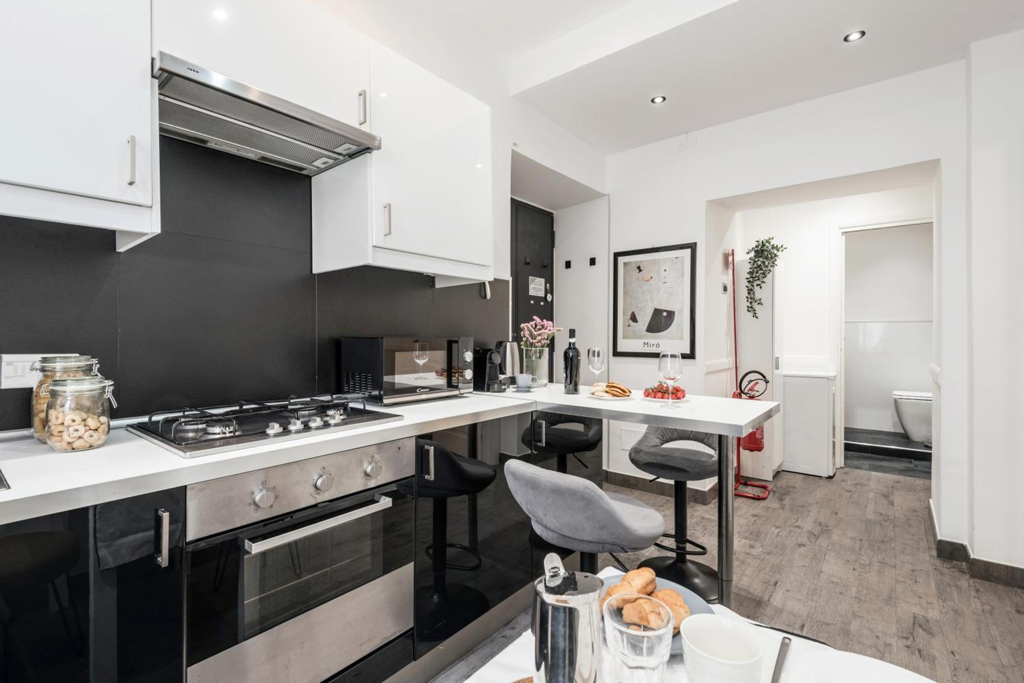 The Rent - In Testaccio District * Roma