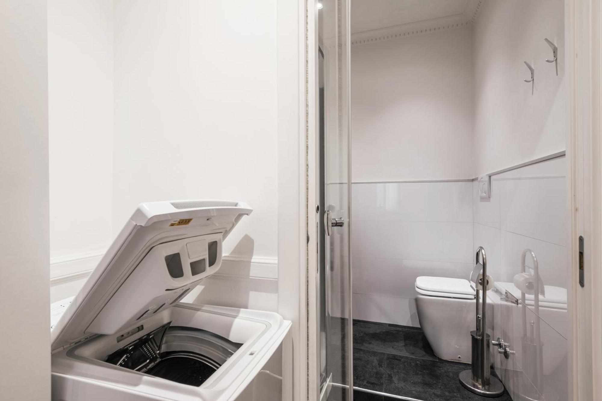 The Rent - In Testaccio District * Rom